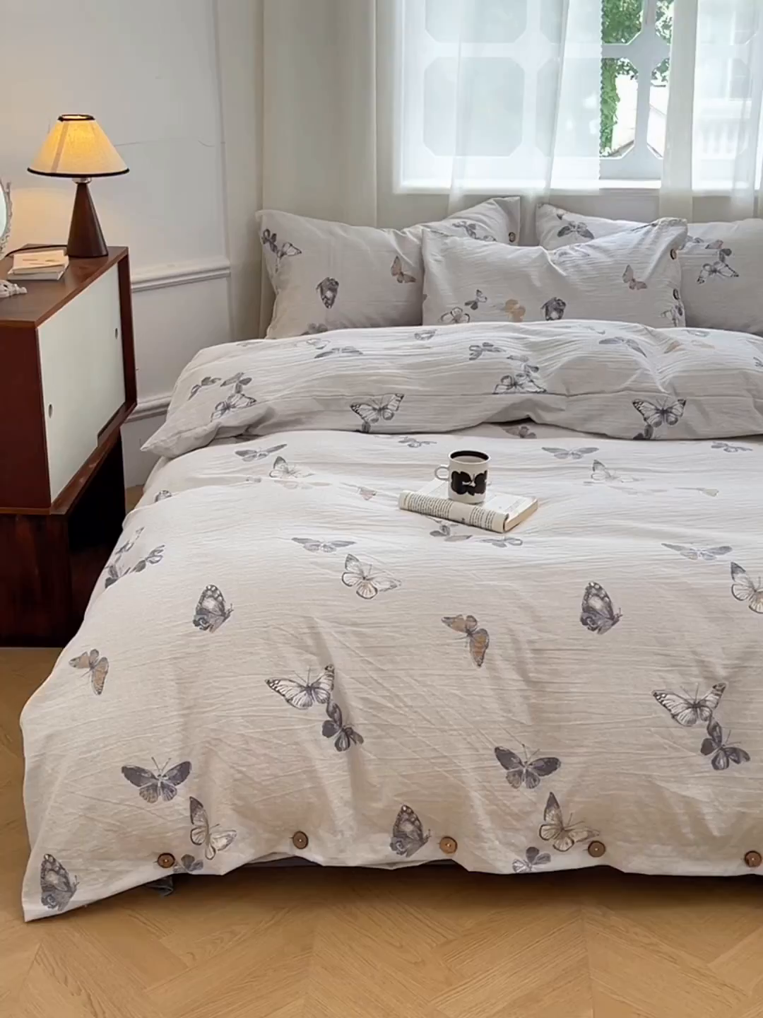 91家纺网 家纺一手货源 找家纺 优尚佳生活馆 2025秋冬新款高克重亚麻复古侘季风复麻系列四件套 蝶梦浅纱