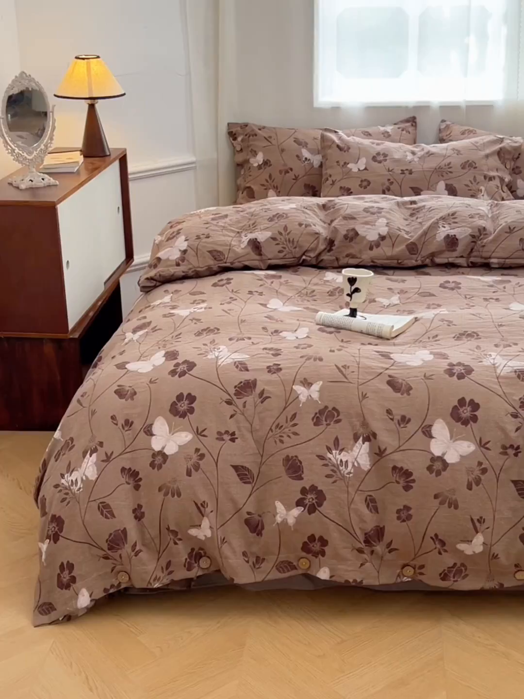 91家纺网 家纺一手货源 找家纺 优尚佳生活馆 2025秋冬新款高克重亚麻复古侘季风复麻系列四件套 蝶影繁华