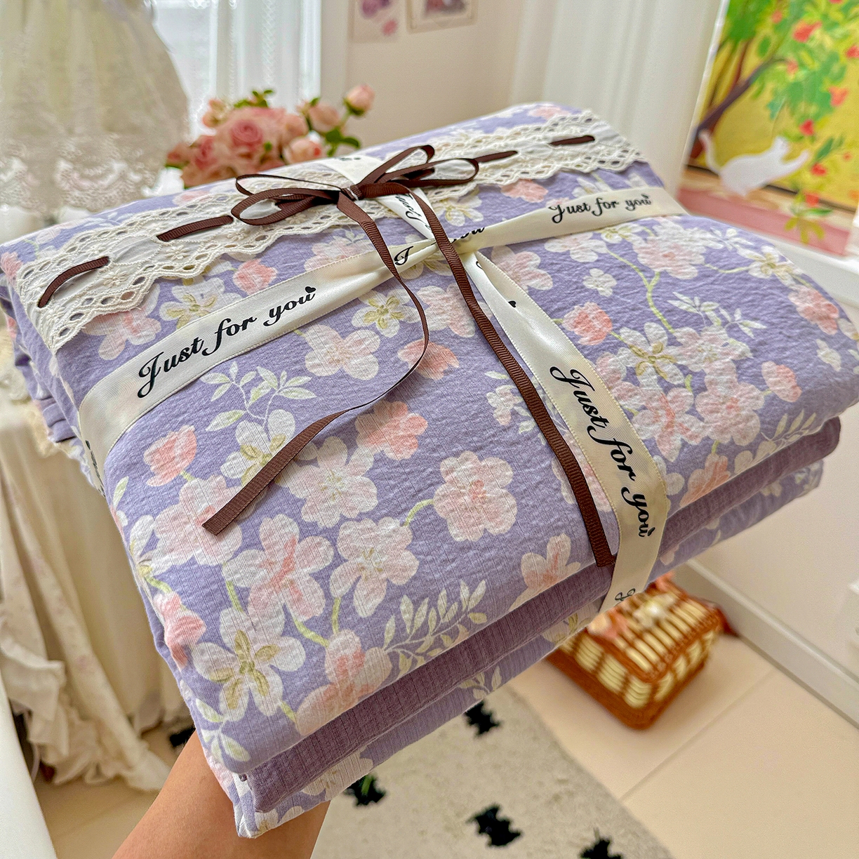 91家纺网 家纺一手货源 找家纺 仟网汇 2025新款古法水洗棉全棉花边蝴蝶结四件套 花开满园