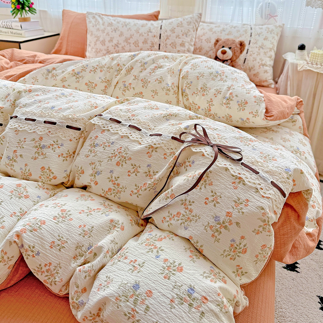 91家纺网 家纺一手货源 找家纺 仟网汇 2025新款古法水洗棉全棉花边蝴蝶结四件套 可可庄园