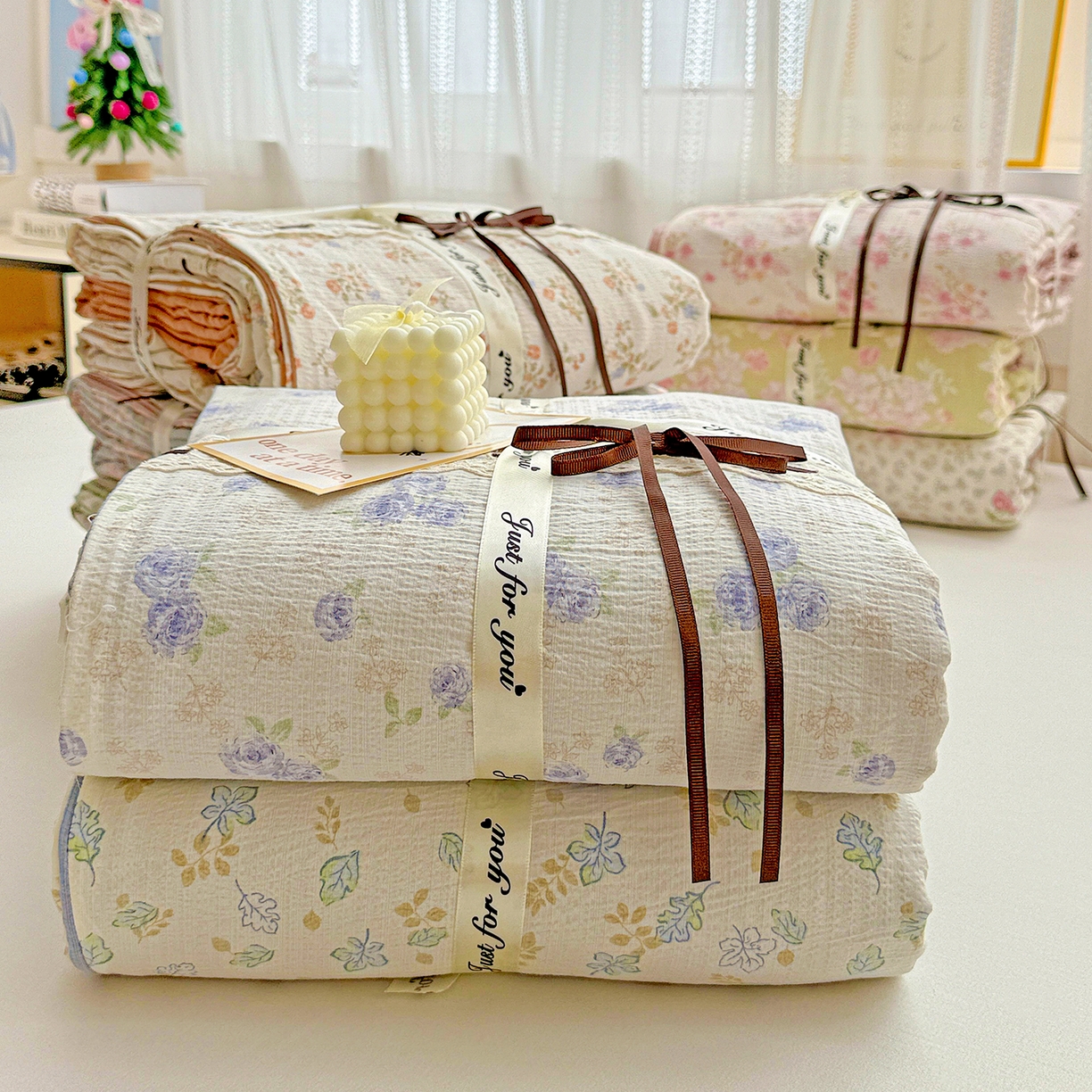 91家纺网 家纺一手货源 找家纺 仟网汇 2025新款古法水洗棉全棉花边蝴蝶结四件套 组合图仅供展示不可下单