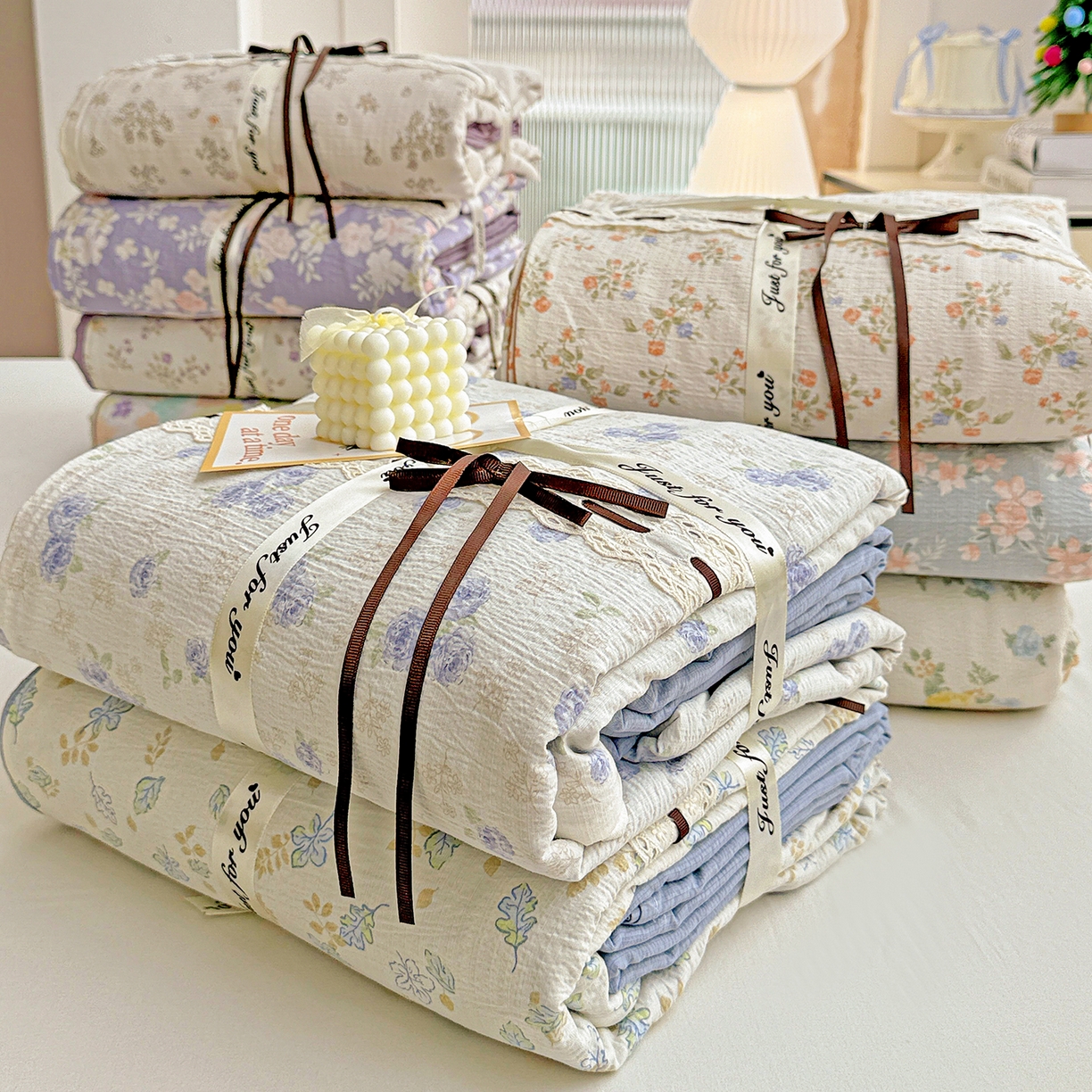 91家纺网 家纺一手货源 找家纺 仟网汇 2025新款古法水洗棉全棉花边蝴蝶结四件套 组合图仅供展示不可下单