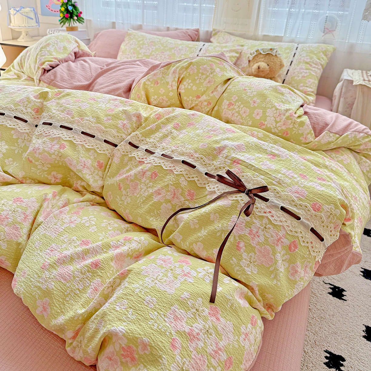 91家纺网 家纺一手货源 找家纺 仟网汇 2025新款古法水洗棉全棉花边蝴蝶结四件套 觅秋