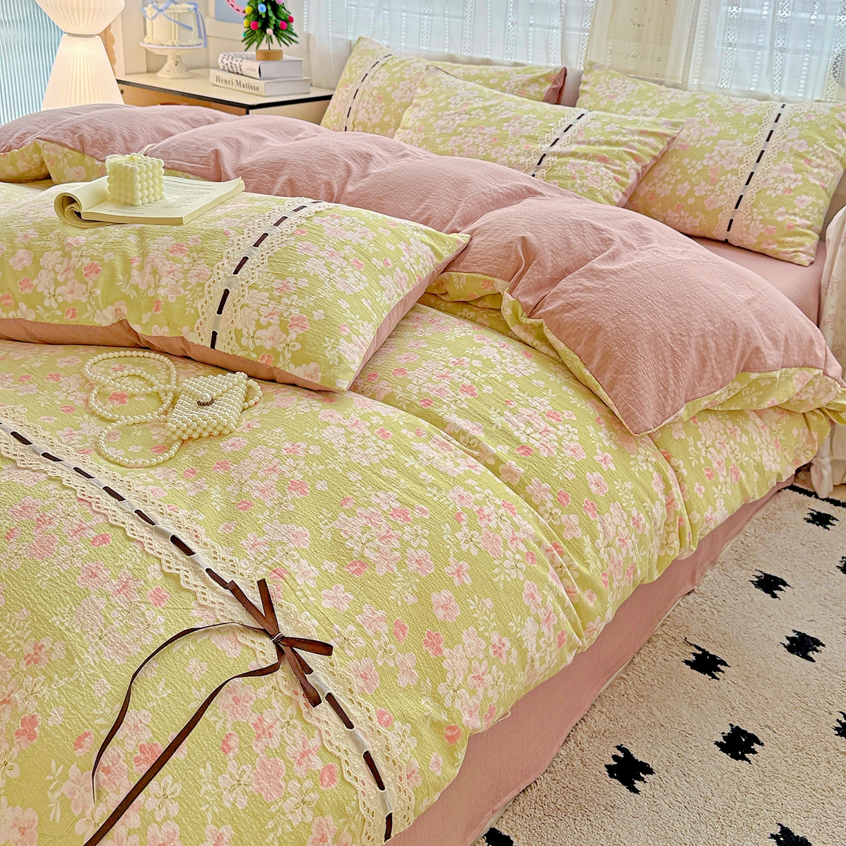 91家纺网 家纺一手货源 找家纺 仟网汇 2025新款古法水洗棉全棉花边蝴蝶结四件套 觅秋