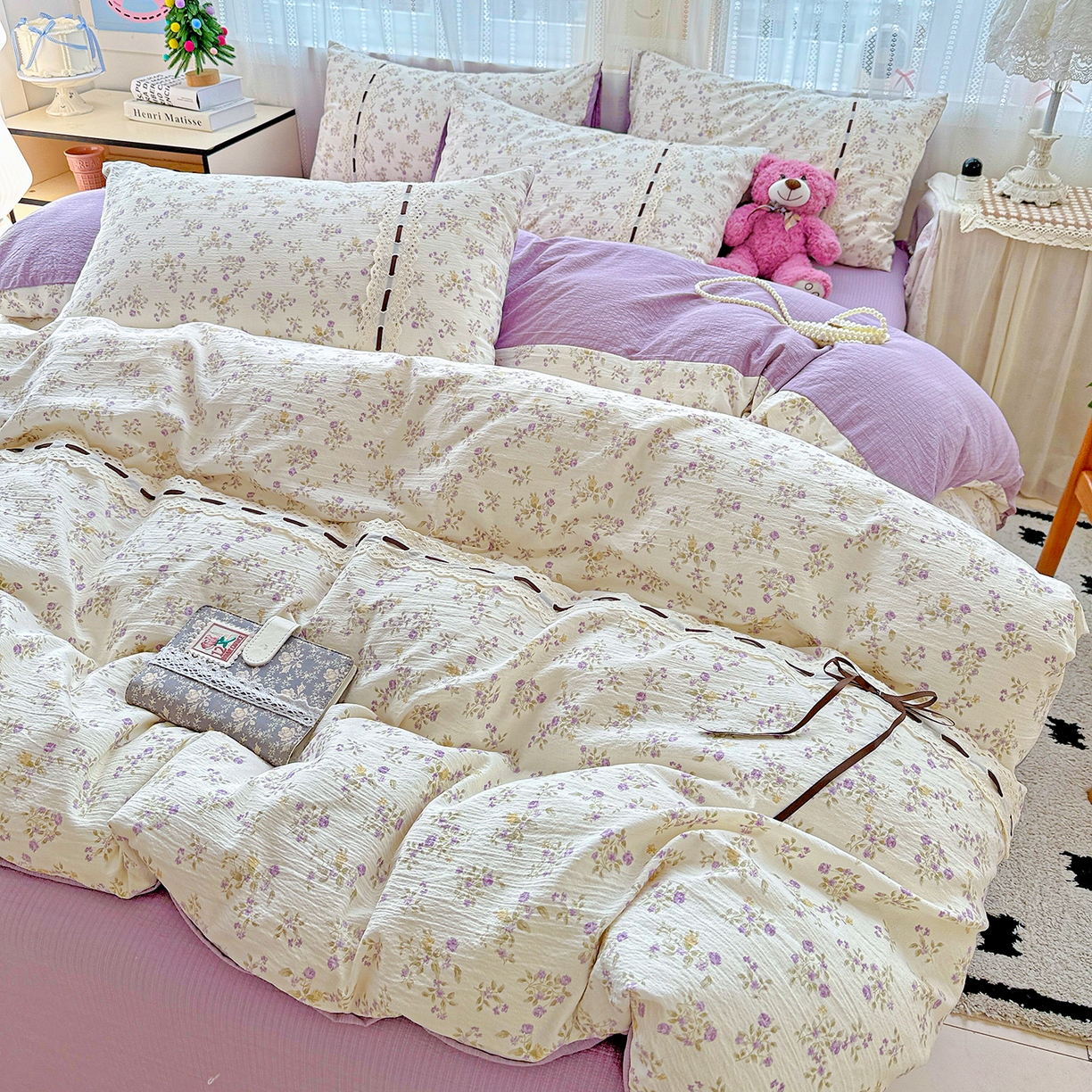 91家纺网 家纺一手货源 找家纺 仟网汇 2025新款古法水洗棉全棉花边蝴蝶结四件套 紫郁