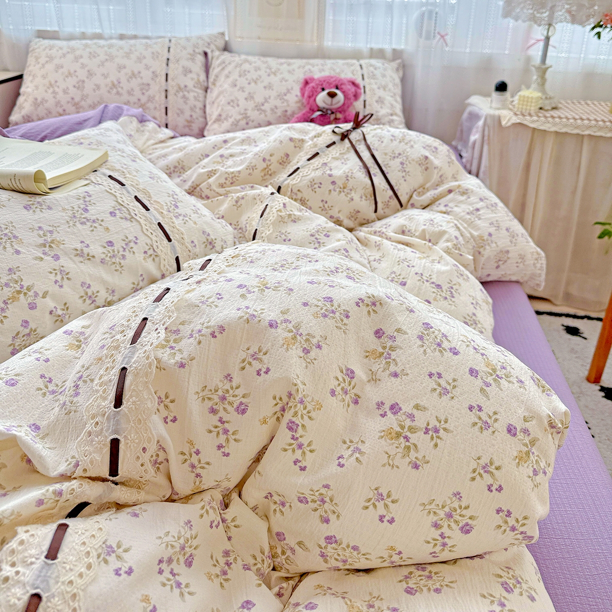 91家纺网 家纺一手货源 找家纺 仟网汇 2025新款古法水洗棉全棉花边蝴蝶结四件套 紫郁