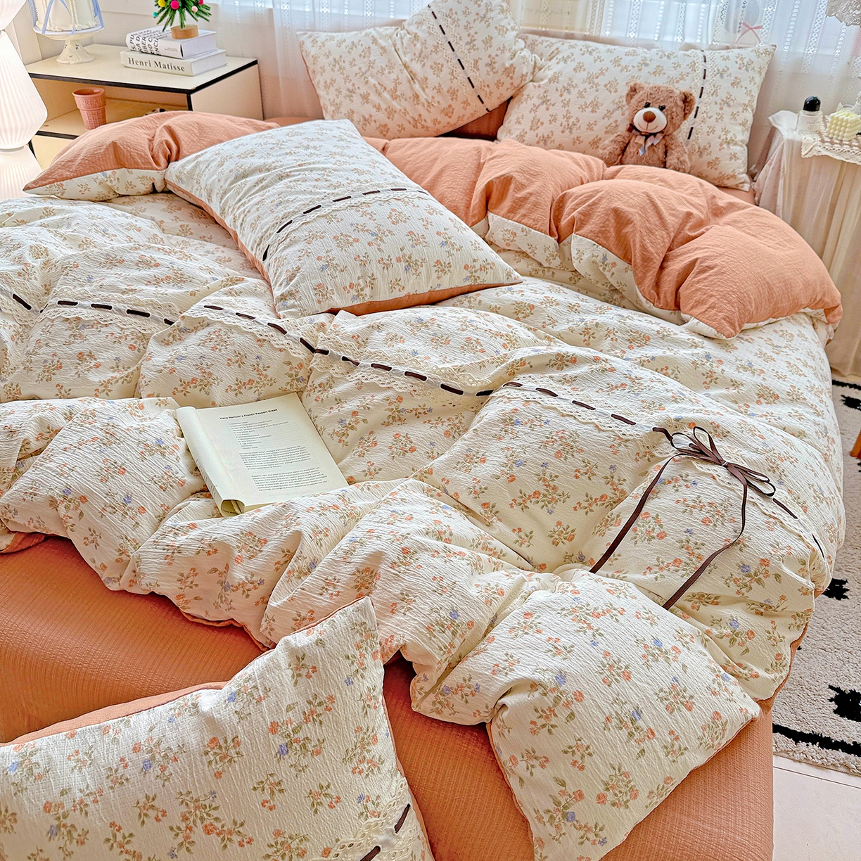 91家纺网 家纺一手货源 找家纺 仟网汇 2025新款古法水洗棉全棉花边蝴蝶结四件套 可可庄园