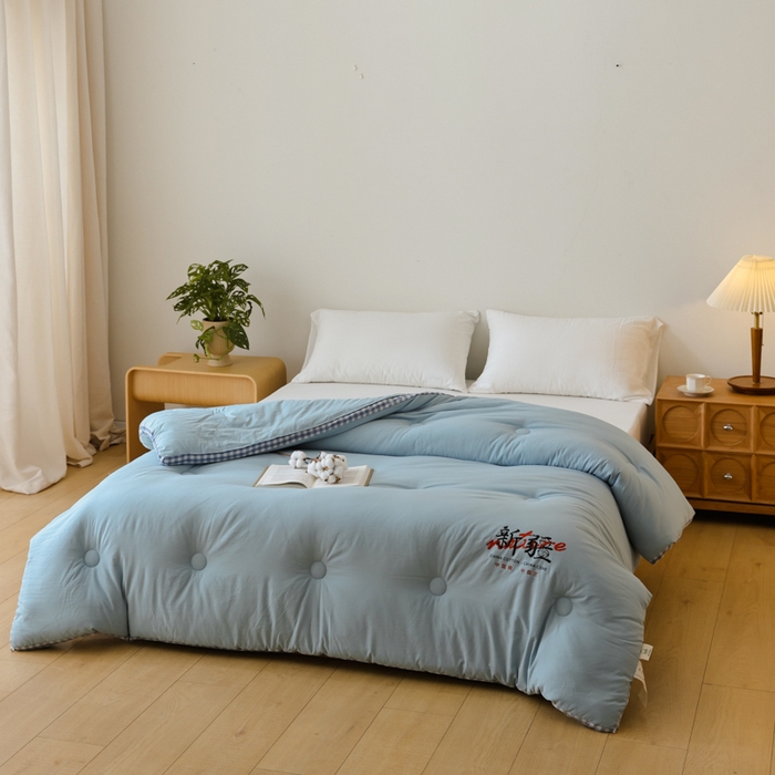 91家纺网 家纺一手货源 找家纺 雯雨家纺 2025新款100%水洗棉棉花冬被 新疆棉-浅绿