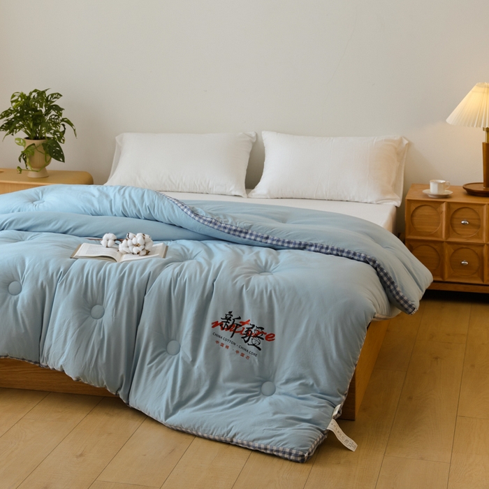 91家纺网 家纺一手货源 找家纺 雯雨家纺 2025新款100%水洗棉棉花冬被 新疆棉-浅绿