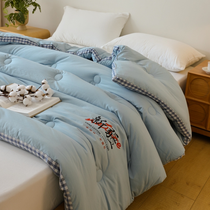 91家纺网 家纺一手货源 找家纺 雯雨家纺 2025新款100%水洗棉棉花冬被 新疆棉-浅绿