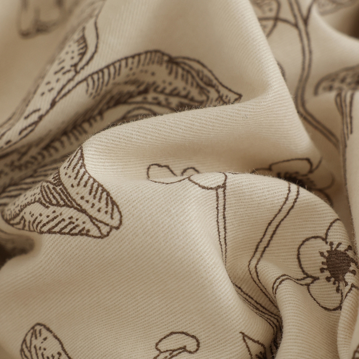 91家纺网 家纺一手货源 找家纺 绫韵家纺 2025秋冬新款印花全棉磨毛冬季加厚纯棉磨毛三件套四件套系列 爱意浓