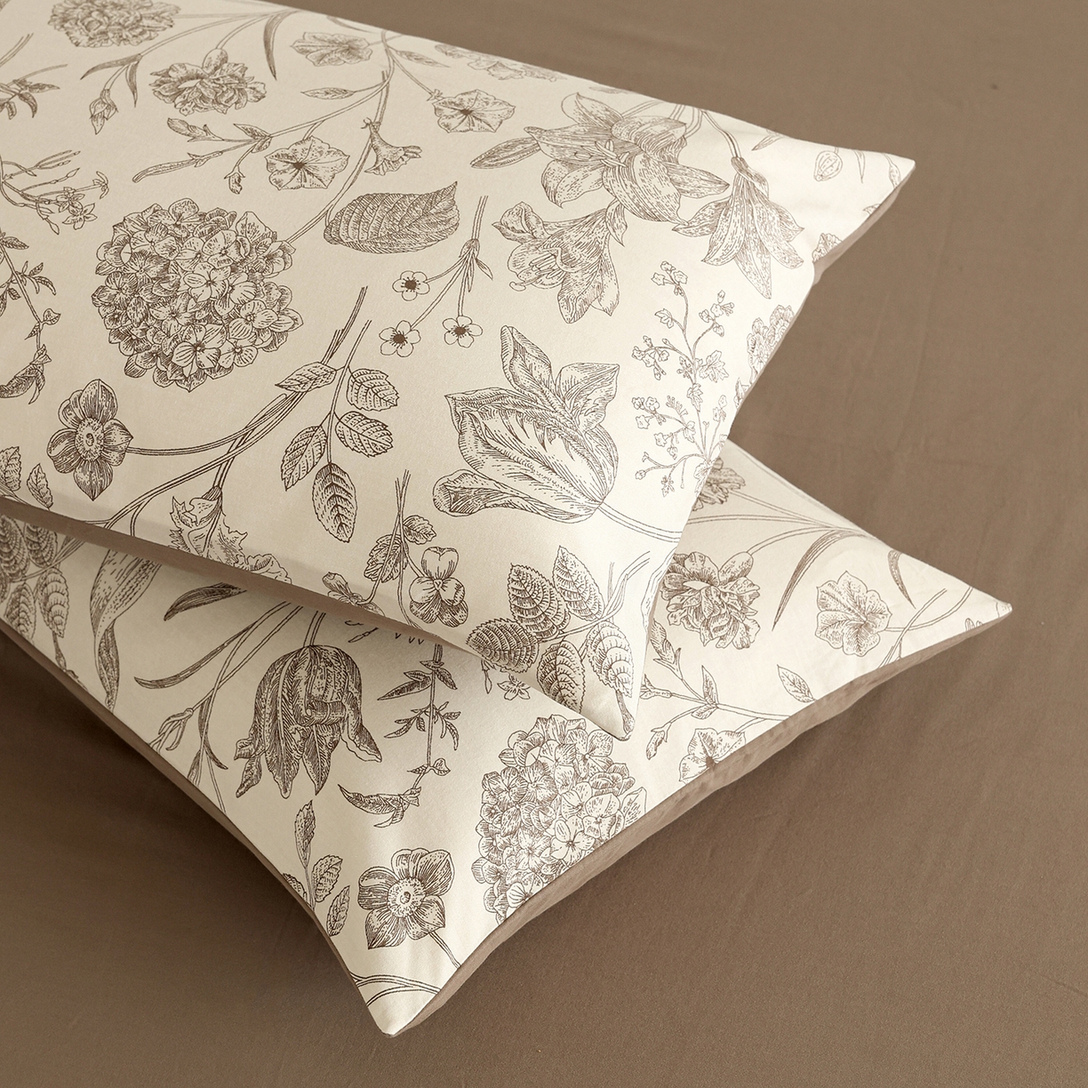 91家纺网 家纺一手货源 找家纺 绫韵家纺 2025秋冬新款印花全棉磨毛冬季加厚纯棉磨毛三件套四件套系列 爱意浓