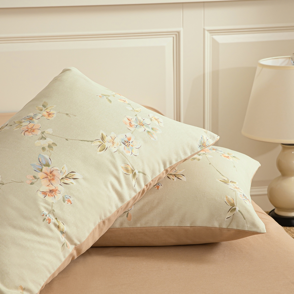 91家纺网 家纺一手货源 找家纺 绫韵家纺 2025秋冬新款印花全棉磨毛冬季加厚纯棉磨毛三件套四件套系列 朵媞-绿