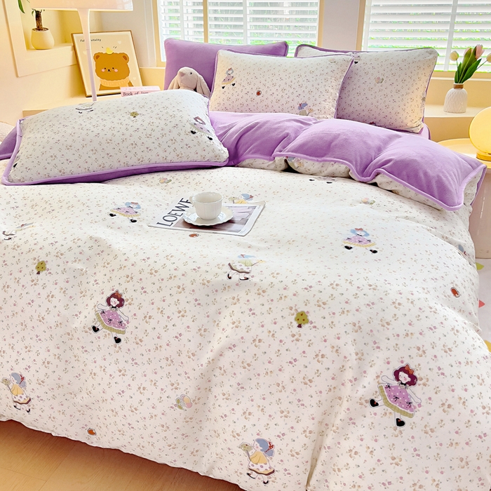 91家纺网 家纺一手货源 找家纺 琪琪阁家纺 2025新款A类全棉纯棉加牛奶绒包边款单被套四件套 春日女孩