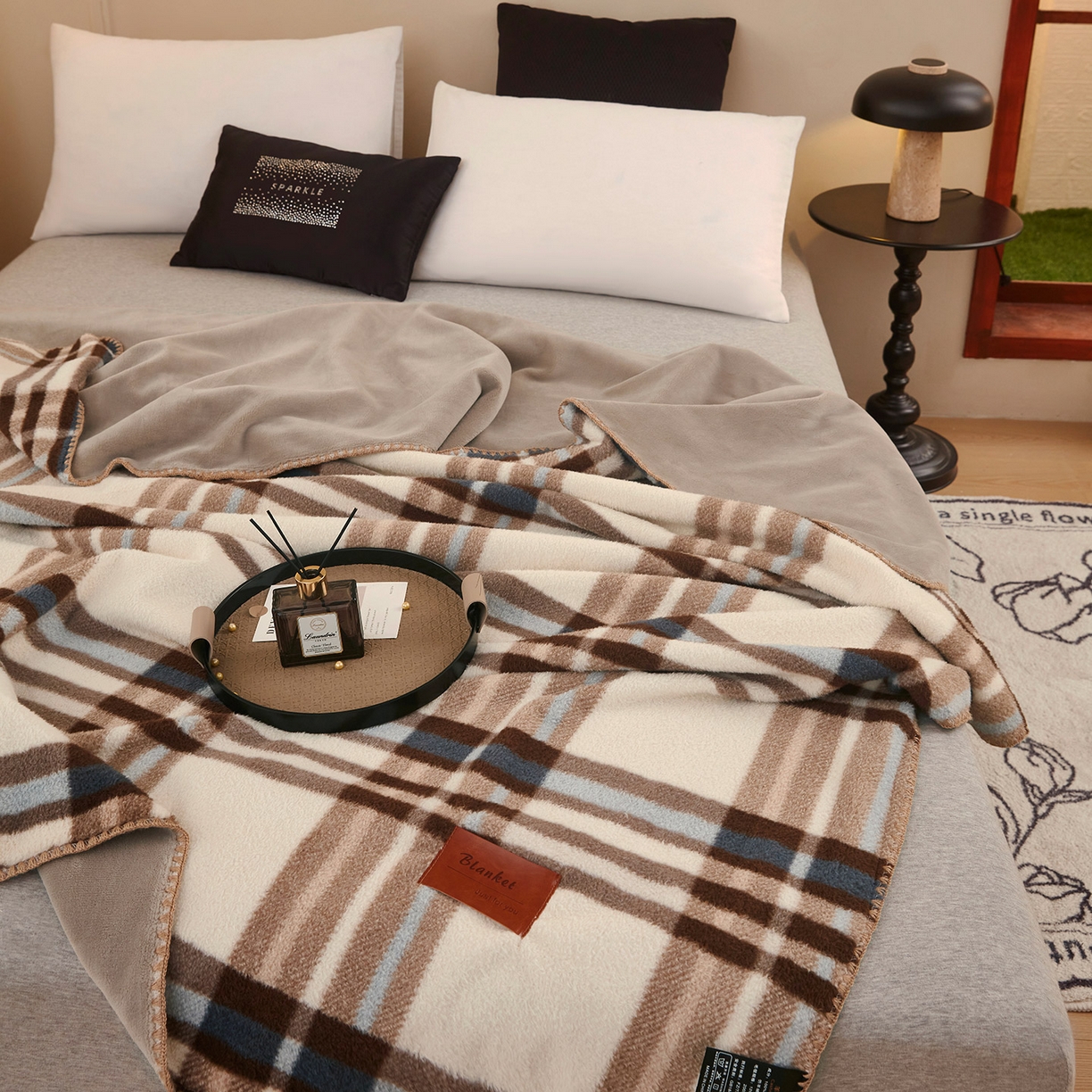 91家纺网 家纺一手货源 找家纺 肖恩毯业 2025新款仿羊绒毛毯羊驼绒绵羊绒毯 仿羊绒-宝莉格白