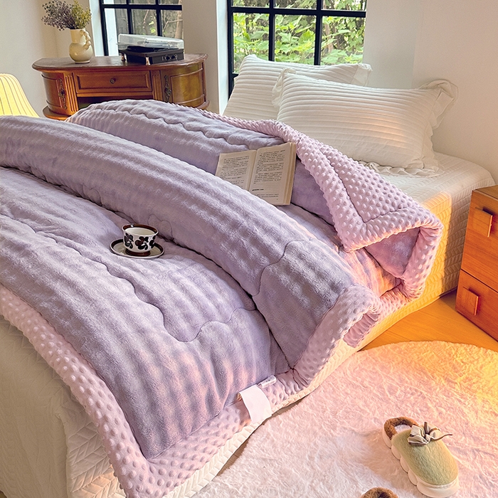 91家纺网 家纺一手货源 找家纺 丫丫家纺 2025直播热款A+兔兔绒豆豆被三层夹棉加厚毛毯毯子牛奶绒冬被泡泡兔毛绒保暖被子被芯 紫霞仙子