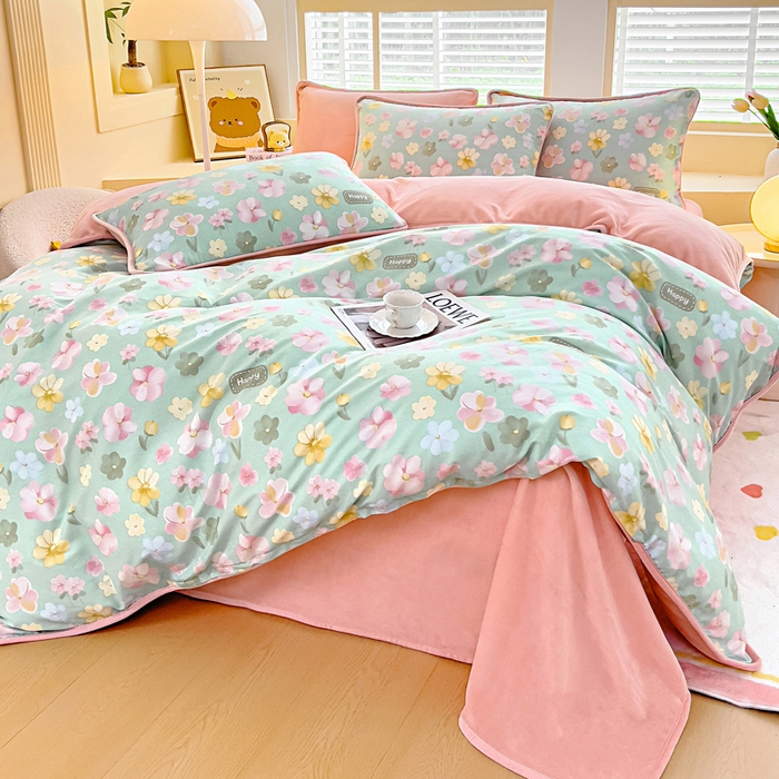 91家纺网 家纺一手货源 找家纺 琪琪阁家纺 2025新款A类全棉纯棉加牛奶绒包边款单被套四件套 花满城