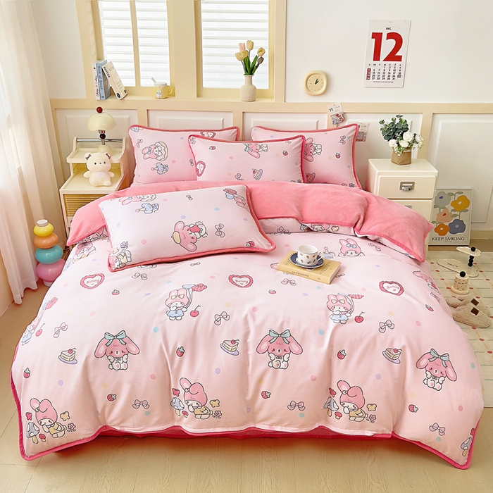 91家纺网 家纺一手货源 找家纺 琪琪阁家纺 2025新款A类全棉纯棉加牛奶绒包边款单被套四件套 可乐贝儿