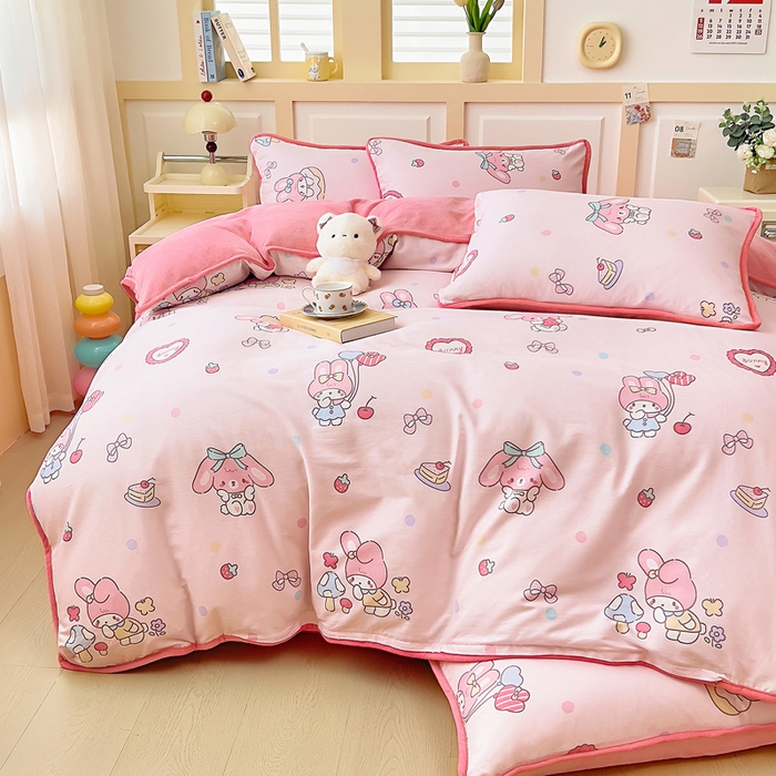 91家纺网 家纺一手货源 找家纺 琪琪阁家纺 2025新款A类全棉纯棉加牛奶绒包边款单被套四件套 可乐贝儿