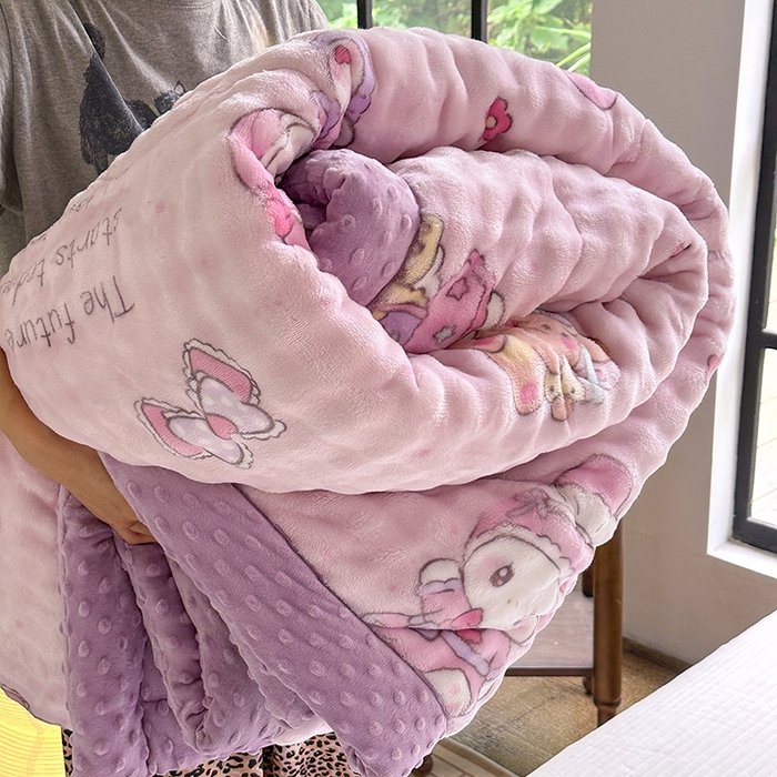 91家纺网 家纺一手货源 找家纺 丫丫家纺 2025直播热款A+兔兔绒豆豆被三层夹棉加厚毛毯毯子牛奶绒冬被泡泡兔毛绒保暖被子被芯 小美