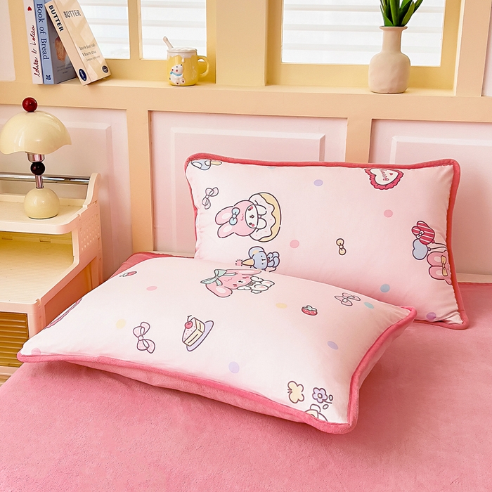 91家纺网 家纺一手货源 找家纺 琪琪阁家纺 2025新款A类全棉纯棉加牛奶绒包边款单被套四件套 可乐贝儿