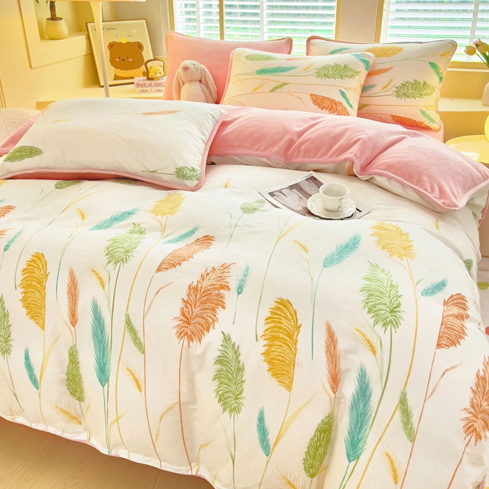 91家纺网 家纺一手货源 找家纺 琪琪阁家纺 2025新款A类全棉纯棉加牛奶绒包边款单被套四件套 麦穗飘香