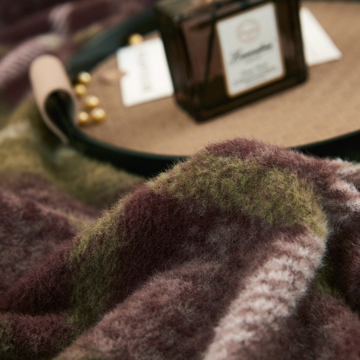 91家纺网 家纺一手货源 找家纺 肖恩毯业 2025新款仿羊绒毛毯羊驼绒绵羊绒毯 仿羊绒-安哥拉红绿