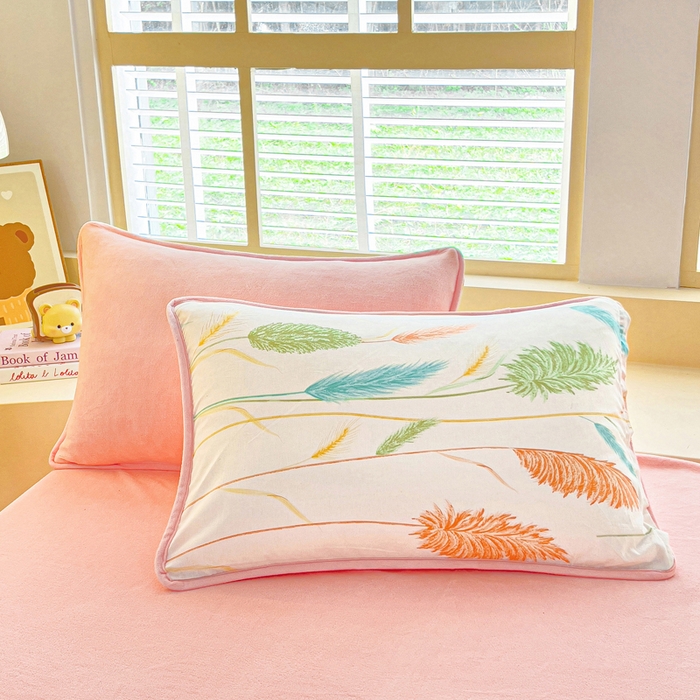 91家纺网 家纺一手货源 找家纺 琪琪阁家纺 2025新款A类全棉纯棉加牛奶绒包边款单被套四件套 麦穗飘香