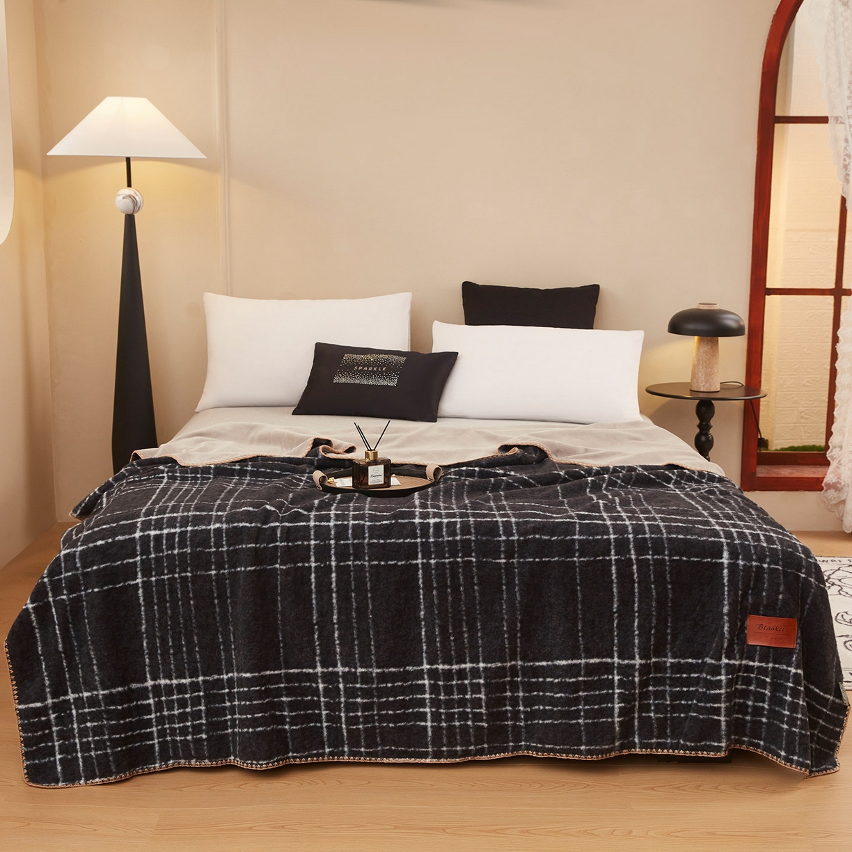 91家纺网 家纺一手货源 找家纺 肖恩毯业 2025新款仿羊绒毛毯羊驼绒绵羊绒毯 仿羊绒-宝莉黑白