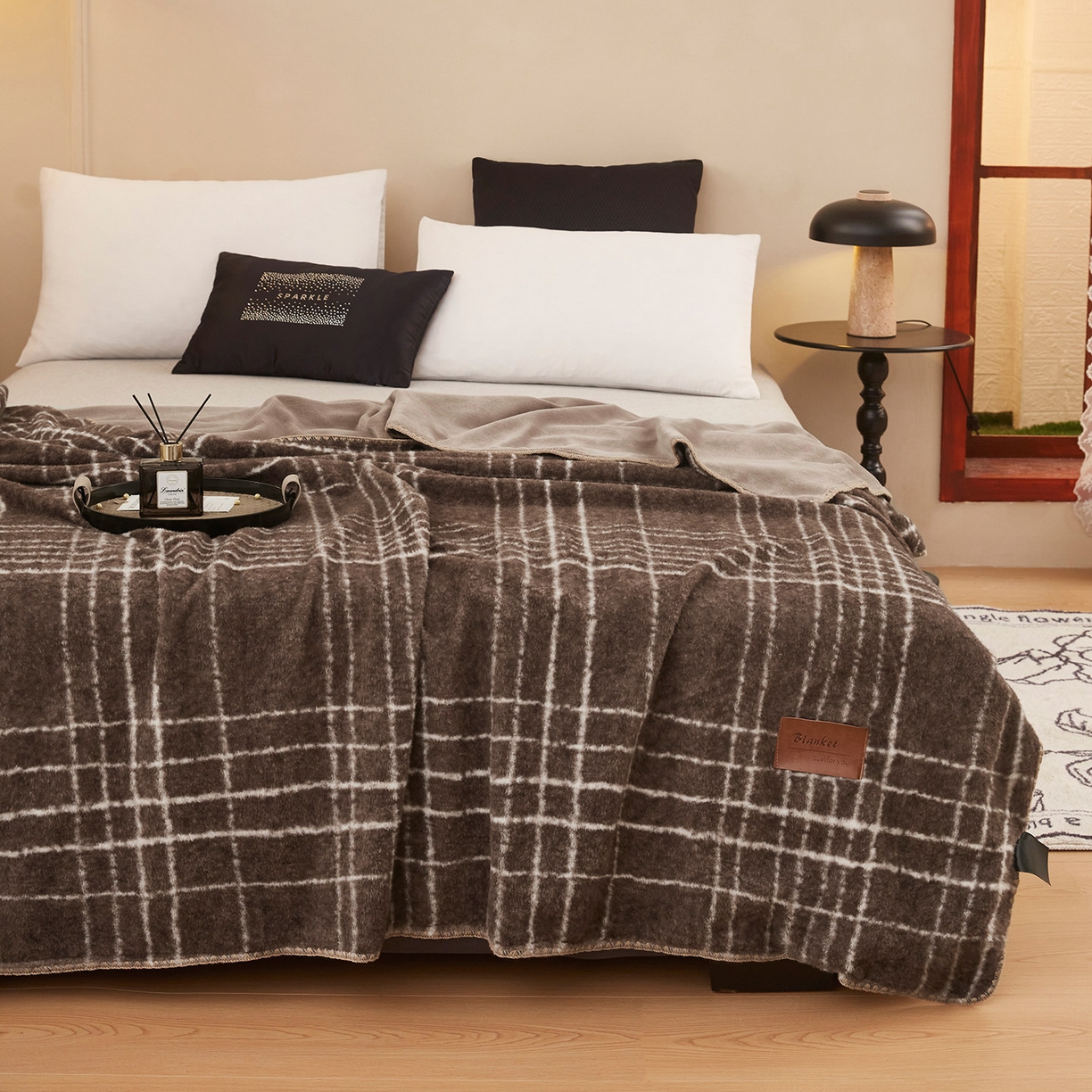 91家纺网 家纺一手货源 找家纺 肖恩毯业 2025新款仿羊绒毛毯羊驼绒绵羊绒毯 仿羊绒-宝莉棕白