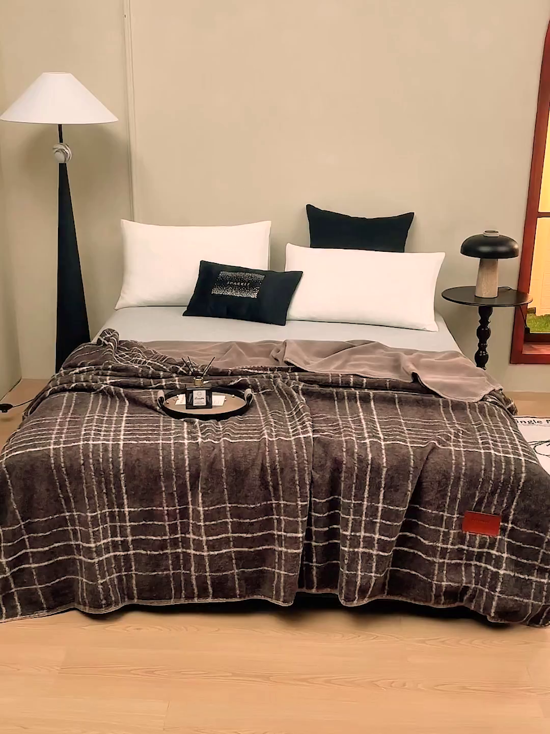 91家纺网 家纺一手货源 找家纺 肖恩毯业 2025新款仿羊绒毛毯羊驼绒绵羊绒毯 仿羊绒-宝莉棕白