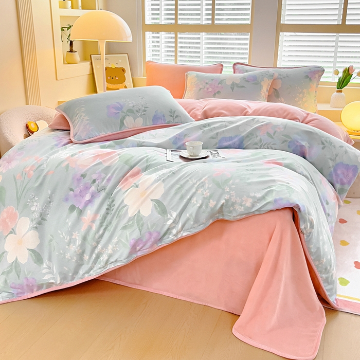 91家纺网 家纺一手货源 找家纺 琪琪阁家纺 2025新款A类全棉纯棉加牛奶绒包边款单被套四件套 清风烟雨