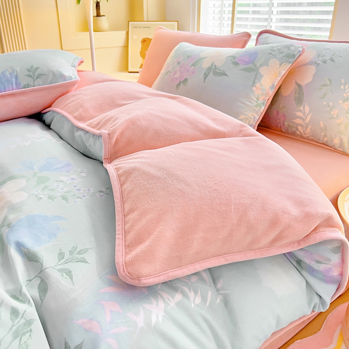 91家纺网 家纺一手货源 找家纺 琪琪阁家纺 2025新款A类全棉纯棉加牛奶绒包边款单被套四件套 清风烟雨