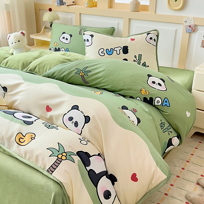 91家纺网 家纺一手货源 找家纺 琪琪阁家纺 2025新款A类全棉纯棉加牛奶绒包边款单被套四件套 熊猫戏水