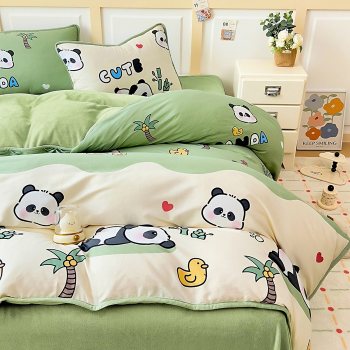 91家纺网 家纺一手货源 找家纺 琪琪阁家纺 2025新款A类全棉纯棉加牛奶绒包边款单被套四件套 熊猫戏水