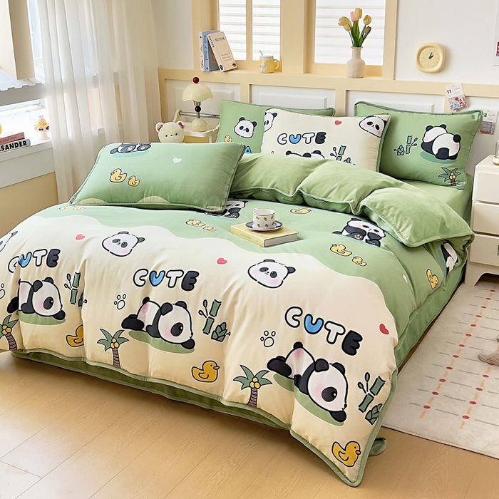 91家纺网 家纺一手货源 找家纺 琪琪阁家纺 2025新款A类全棉纯棉加牛奶绒包边款单被套四件套 熊猫戏水