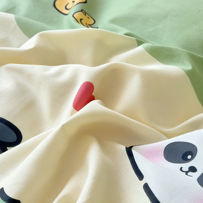 91家纺网 家纺一手货源 找家纺 琪琪阁家纺 2025新款A类全棉纯棉加牛奶绒包边款单被套四件套 熊猫戏水