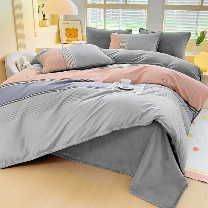 91家纺网 家纺一手货源 找家纺 琪琪阁家纺 2025新款A类全棉纯棉加牛奶绒包边款单被套四件套 悦享生活