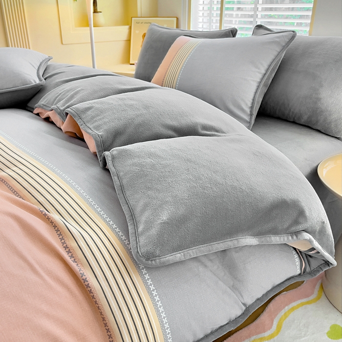 91家纺网 家纺一手货源 找家纺 琪琪阁家纺 2025新款A类全棉纯棉加牛奶绒包边款单被套四件套 悦享生活