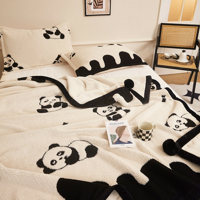 91家纺网 家纺一手货源 找家纺 （总）肖恩毯业 2025新款黑白阳离子熊猫绒多功能毛毯