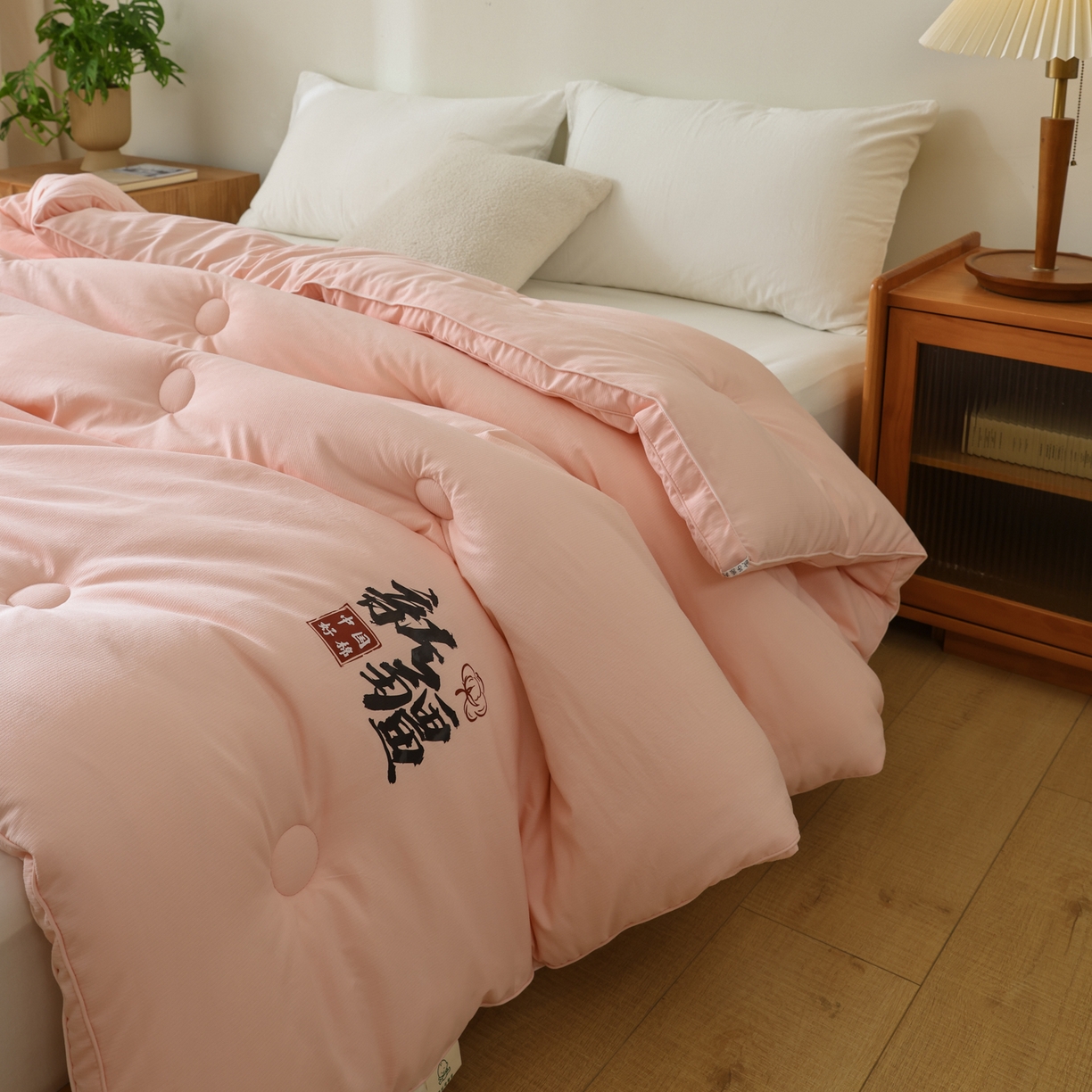 91家纺网 家纺一手货源 找家纺 雯雨家纺 2025新款100%双边立体麻绳棉花冬被被子被芯 双边立体棉花被-粉色