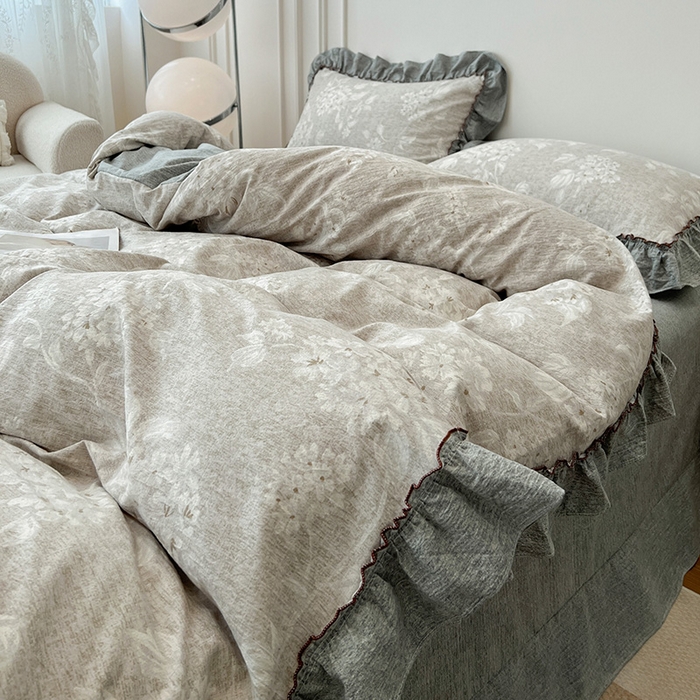 91家纺网 家纺一手货源 找家纺 鑫利来家纺 2025新款加厚高克重亚麻复古原麻皱皱纱印花法式花边四件套 海棠花溪