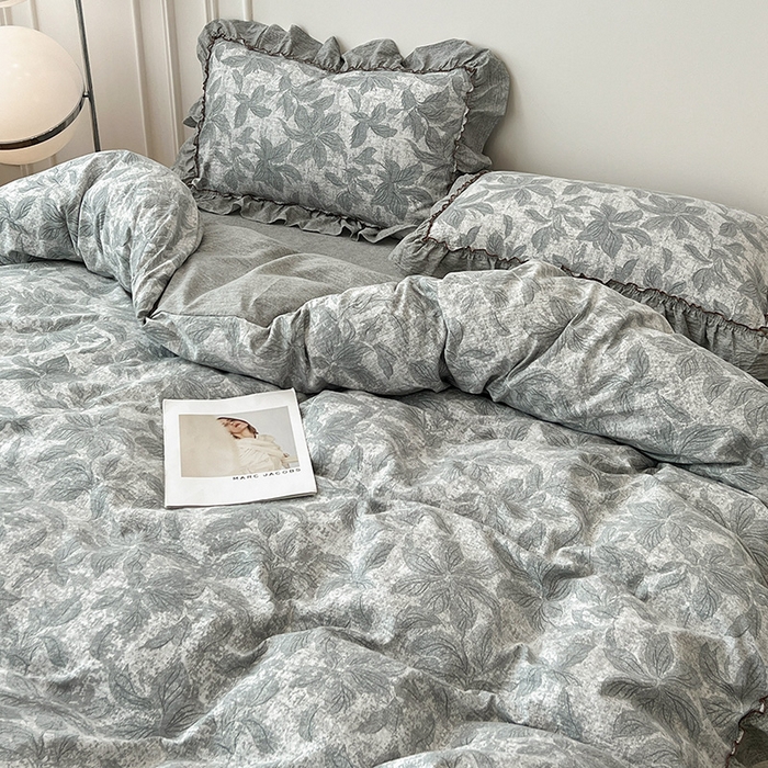 91家纺网 家纺一手货源 找家纺 鑫利来家纺 2025新款加厚高克重亚麻复古原麻皱皱纱印花法式花边四件套 叶之舞