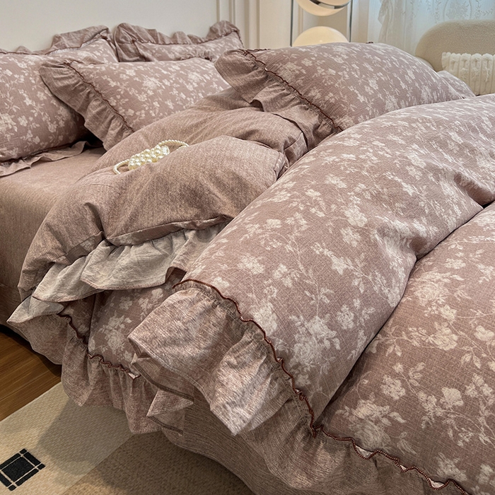 91家纺网 家纺一手货源 找家纺 鑫利来家纺 2025新款加厚高克重亚麻复古原麻皱皱纱印花法式花边四件套 花颜