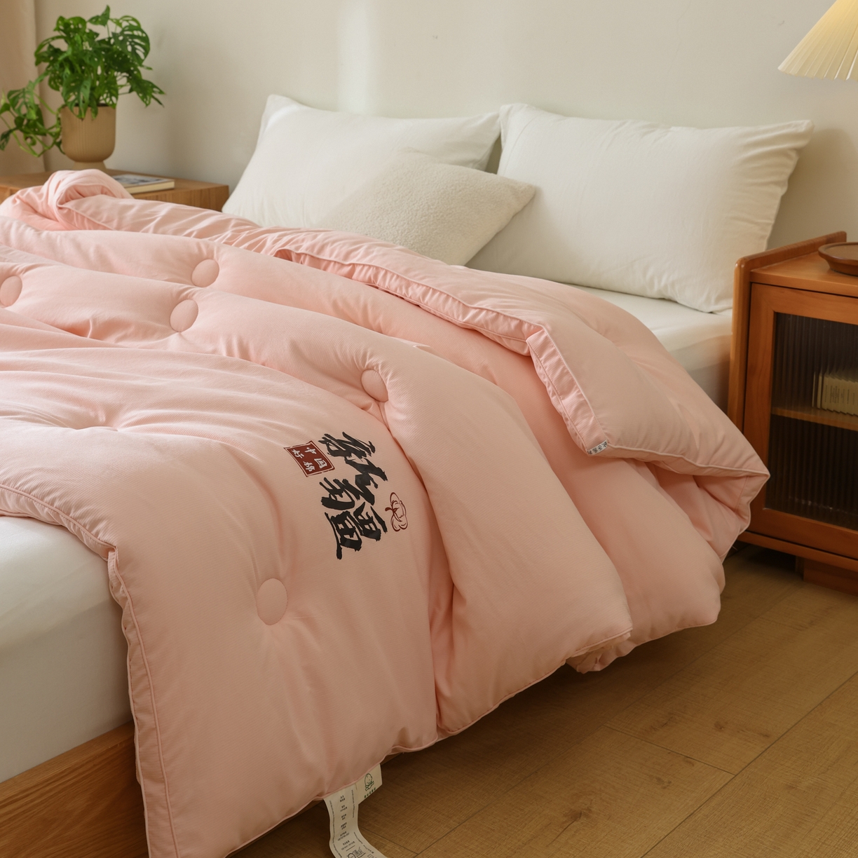 91家纺网 家纺一手货源 找家纺 雯雨家纺 2025新款100%双边立体麻绳棉花冬被被子被芯 双边立体棉花被-粉色