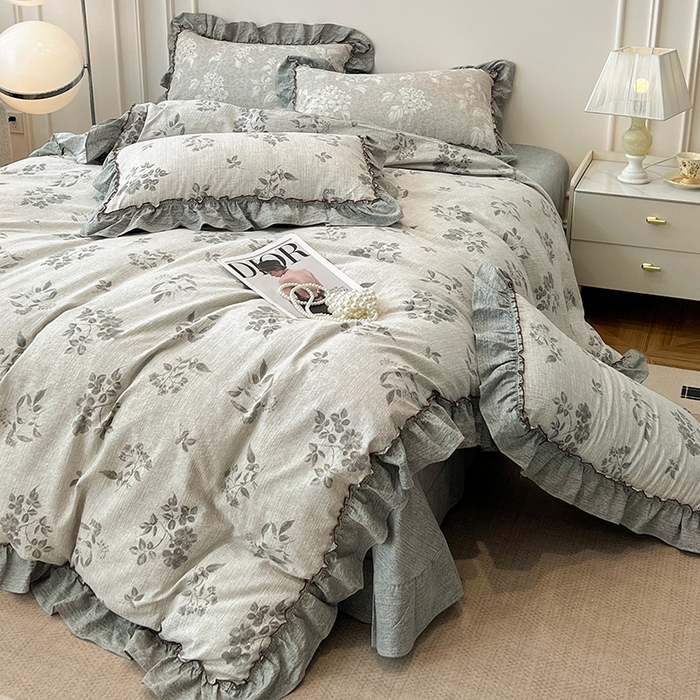 91家纺网 家纺一手货源 找家纺 鑫利来家纺 2025新款加厚高克重亚麻复古原麻皱皱纱印花法式花边四件套 莱茵河畔