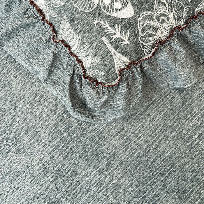 91家纺网 家纺一手货源 找家纺 鑫利来家纺 2025新款加厚高克重亚麻复古原麻皱皱纱印花法式花边四件套 蝶梦