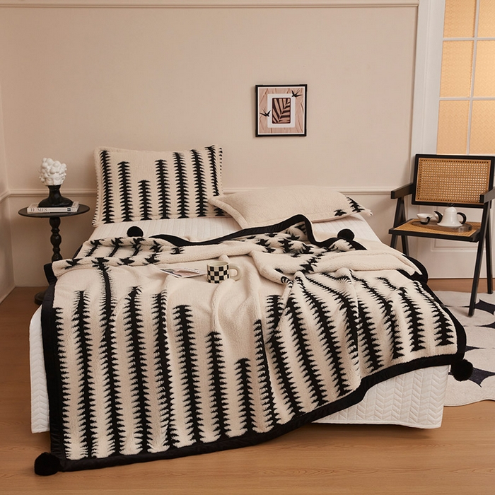 91家纺网 家纺一手货源 找家纺 肖恩毯业 2025新款黑白阳离子熊猫绒多功能毛毯 熊猫绒-节节高球