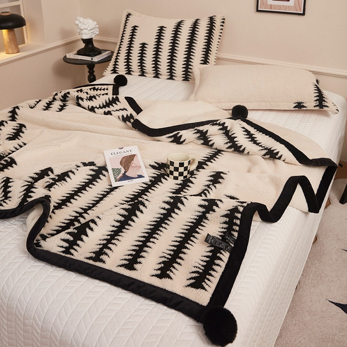 91家纺网 家纺一手货源 找家纺 肖恩毯业 2025新款黑白阳离子熊猫绒多功能毛毯 熊猫绒-节节高球