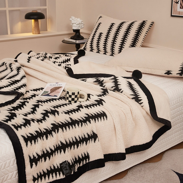 91家纺网 家纺一手货源 找家纺 肖恩毯业 2025新款黑白阳离子熊猫绒多功能毛毯 熊猫绒-节节高球